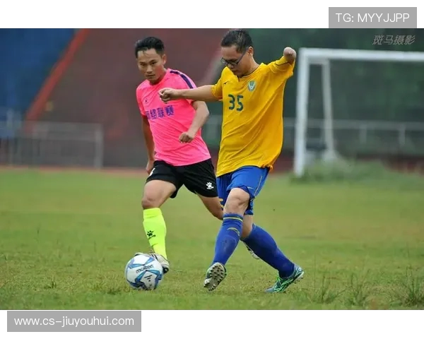 以足球进高球为核心探讨团队协作与个人技术完美融合的制胜之道